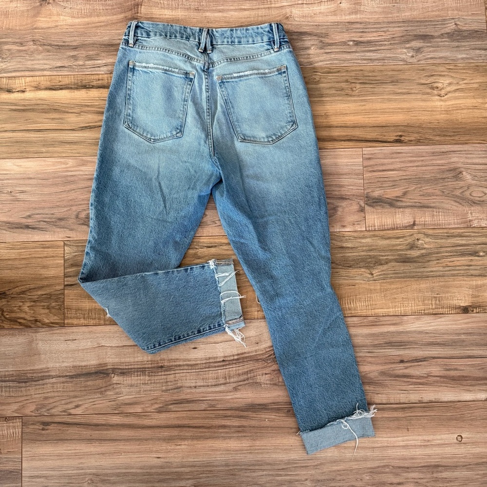 Classic High-Rise Light Blue Women’s Jeans